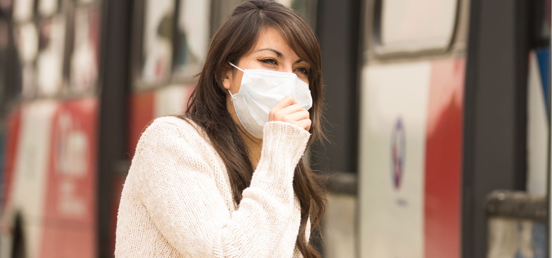 Respirar durante dos horas el aire contaminado elevaría el riesgo cardiovascular